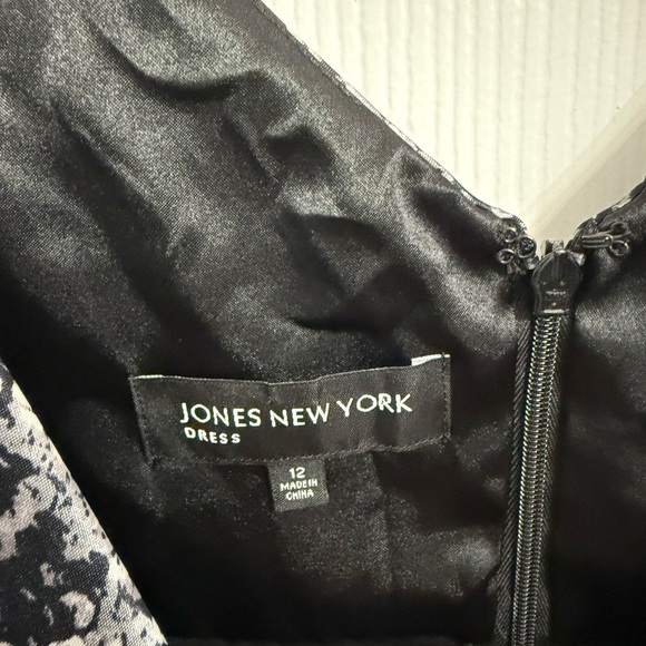 Jones New York Black Silver Sequin Print Cocktail Dress Size 12 Layered Party - Picture 4 of 7